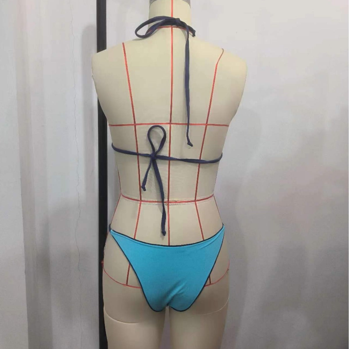 Damen Triangel-Bikini-Set mit geometrischem Design R&B