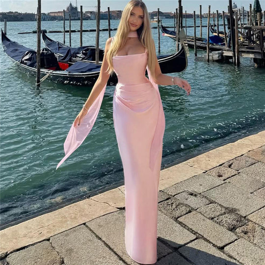 Damen Elegantes Abendkleid mit hohem Schnitt und dezenten Raffungselementen R&B