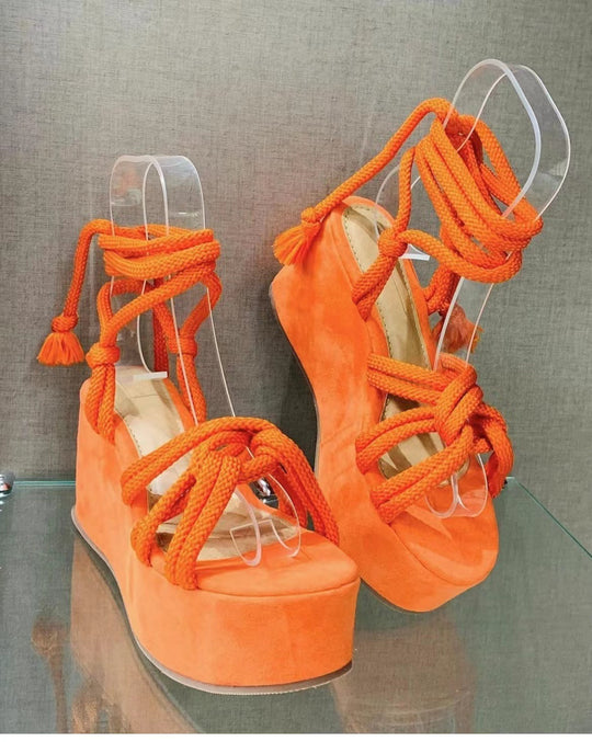 Damen Plattform-Sandalen mit geflochtenen Riemen R&B