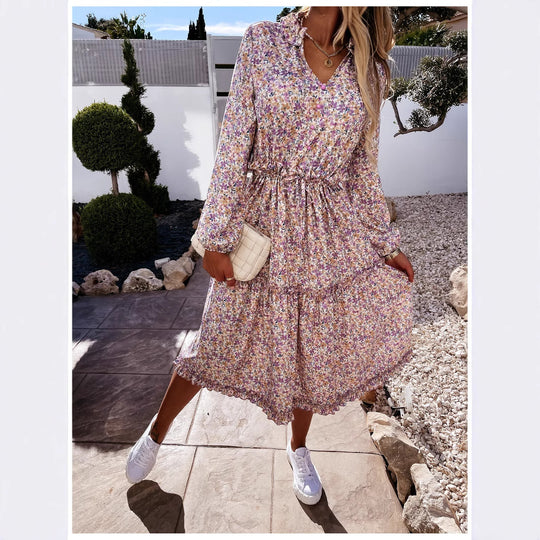 Damen Blumenkleid mit verspielten Rüschendetails und knielangem Schnitt R&B