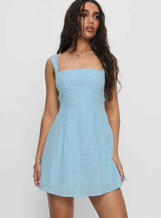 Damen Sommerliches Minikleid mit zauberhaftem Blütenmuster und verstellbaren Trägern R&B