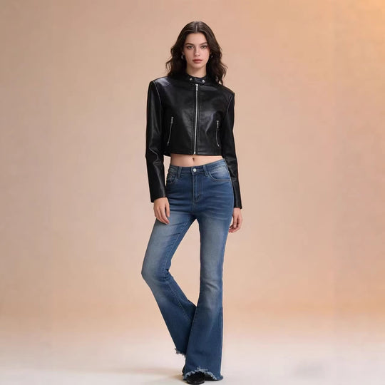 Damen Schlagjeans mit fransigem Saum