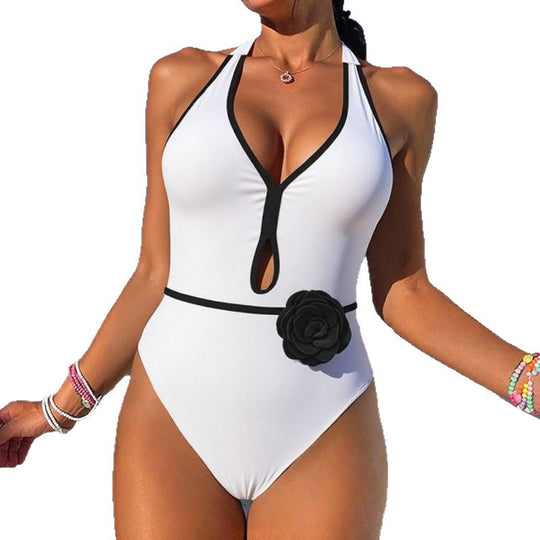 Damen Eleganter Badeanzug mit einzigartigem Schlitz und floralen Akzenten R&B