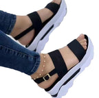 Damen Komfortable Plattform-Sandalen mit breiten Riemen und rutschfester Sohle EB