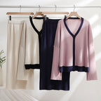 Damen elegantes Strick-Kombinationsset mit tiefem V-Ausschnitt und Kontrastdetails R&B