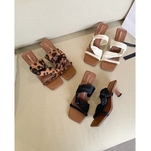 Damen elegante Slides-Sandalen mit Rüschen-Detail R&B