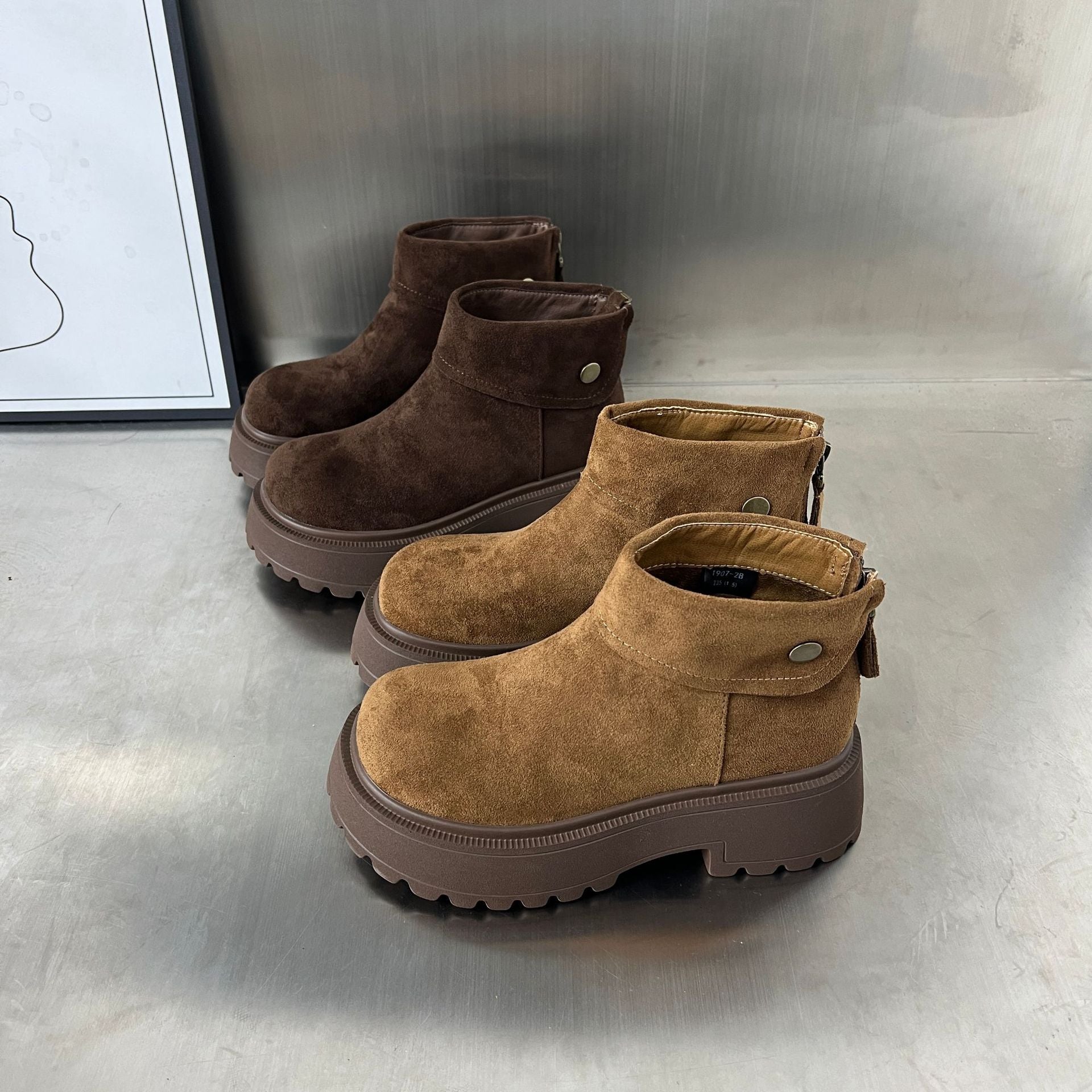 Damen Stiefeletten mit rutschfester Sohle und weichem Wildlederoberteil R&B
