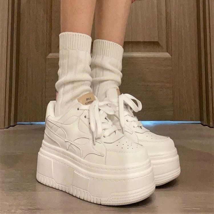 Damen Plateau Sneakers mit trendigem Overlays-Design und bequemer Dämpfung