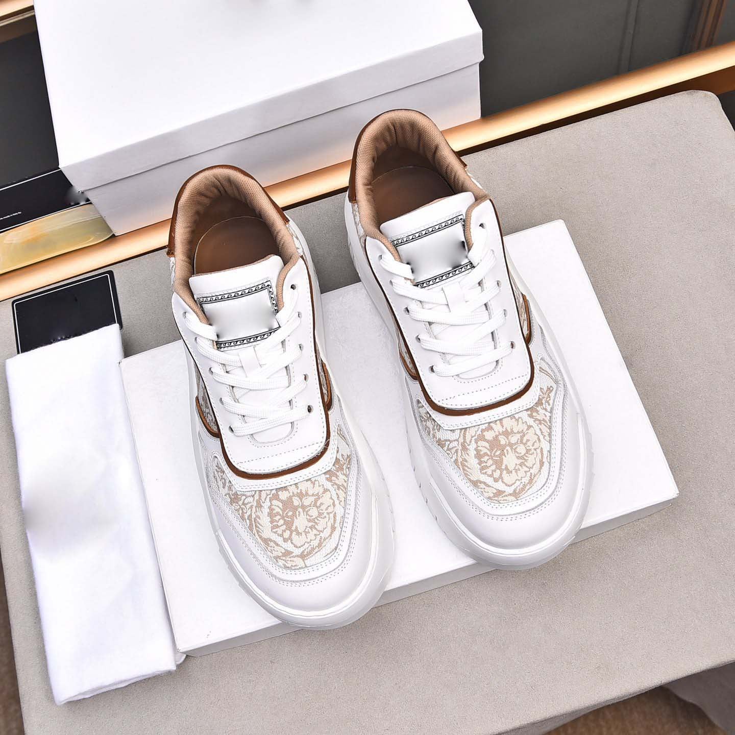 Damen moderne Elegante Sneakers R&B