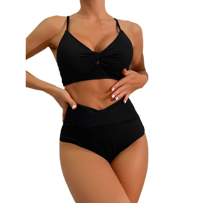 Damen Hochgeschnittener Badeanzug mit modischen Ripp-Details R&B