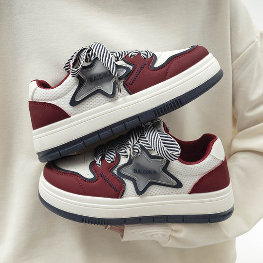 Damen Sportliche Sneakers mit auffälligem Sternendesign und innovativer Schnürung R&B