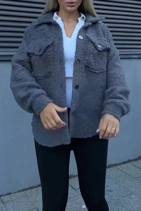 Damen Teddyjacke mit modischen Taschen und Knopfverschluss R&B