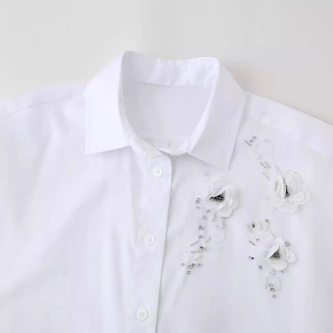 Damen geschickt gestaltete Bluse mit floralen Applikationen R&B
