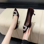 Damen elegante Pumps mit funkelndem Schmuckdetail R&B