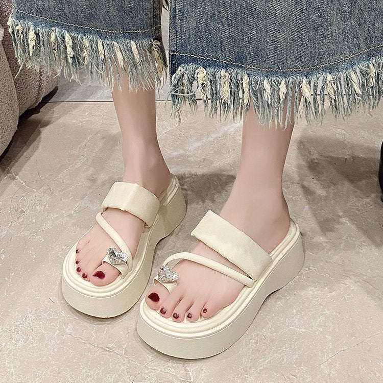 Damen Plateau-Sandalen mit funkelndem Schmuckdetail R&B