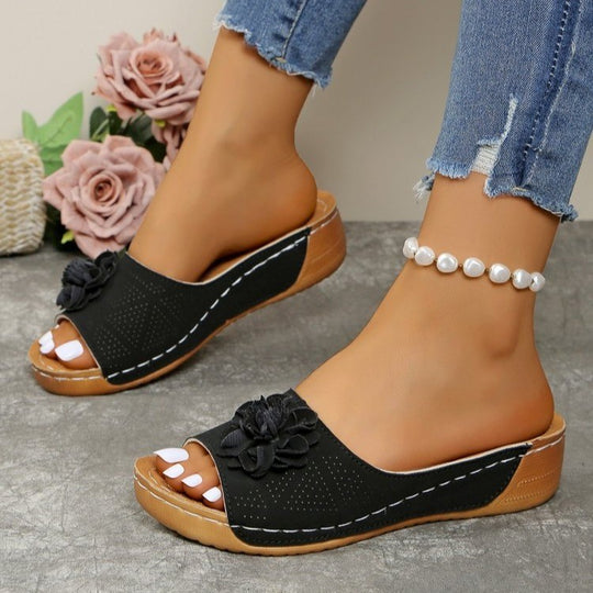 Damen Komfortabele Pantoletten mit floralem Detail R&B