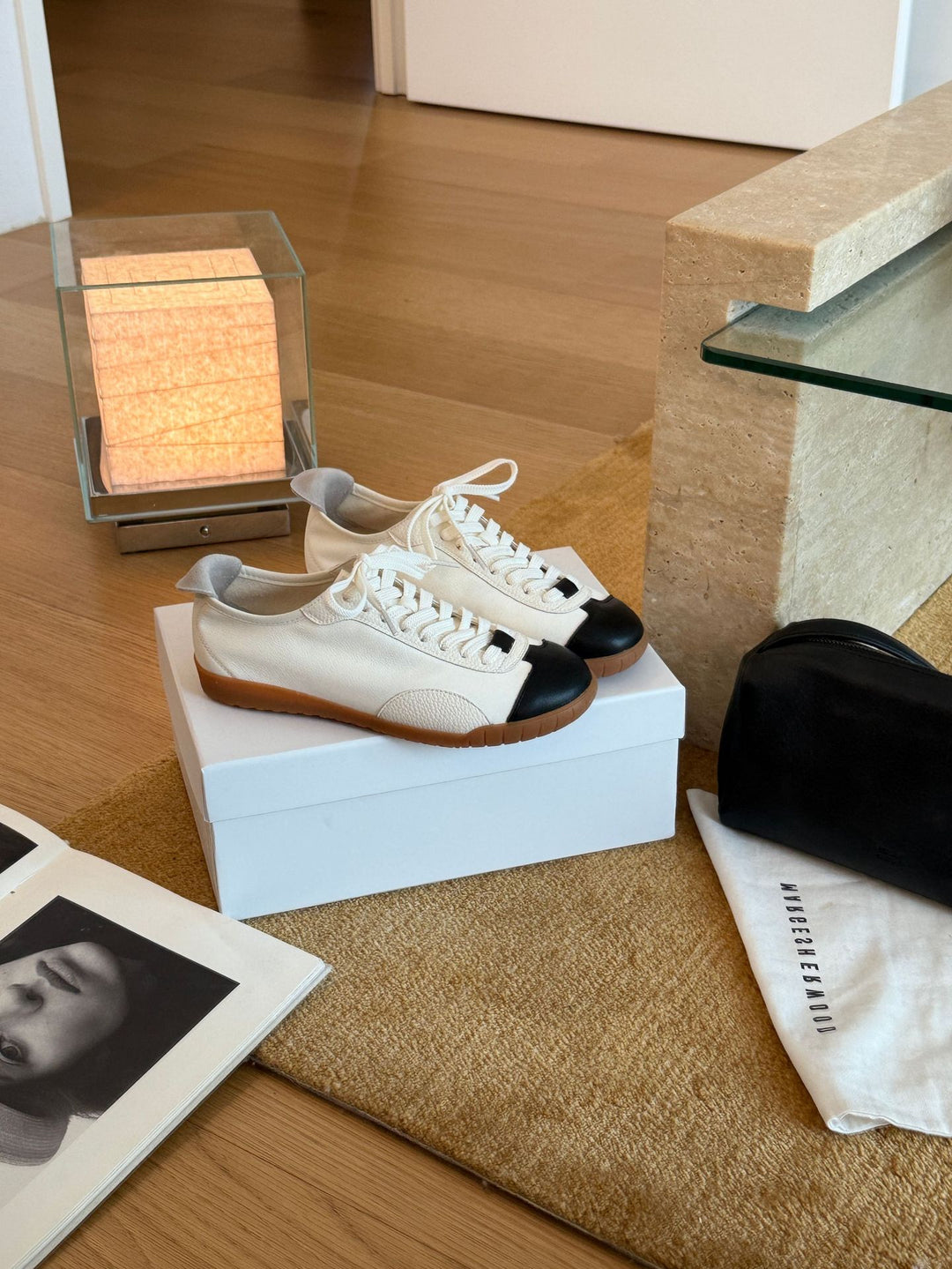 Damen Sportliche Sneakers mit atmungsaktiver Oberflächenstruktur und rutschfester Gummisohle R&B