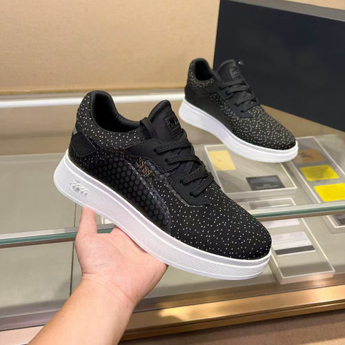 Damen Sportliche Sneakers mit atmungsaktiver Oberflächenstruktur und rutschfester Gummisohle R&B