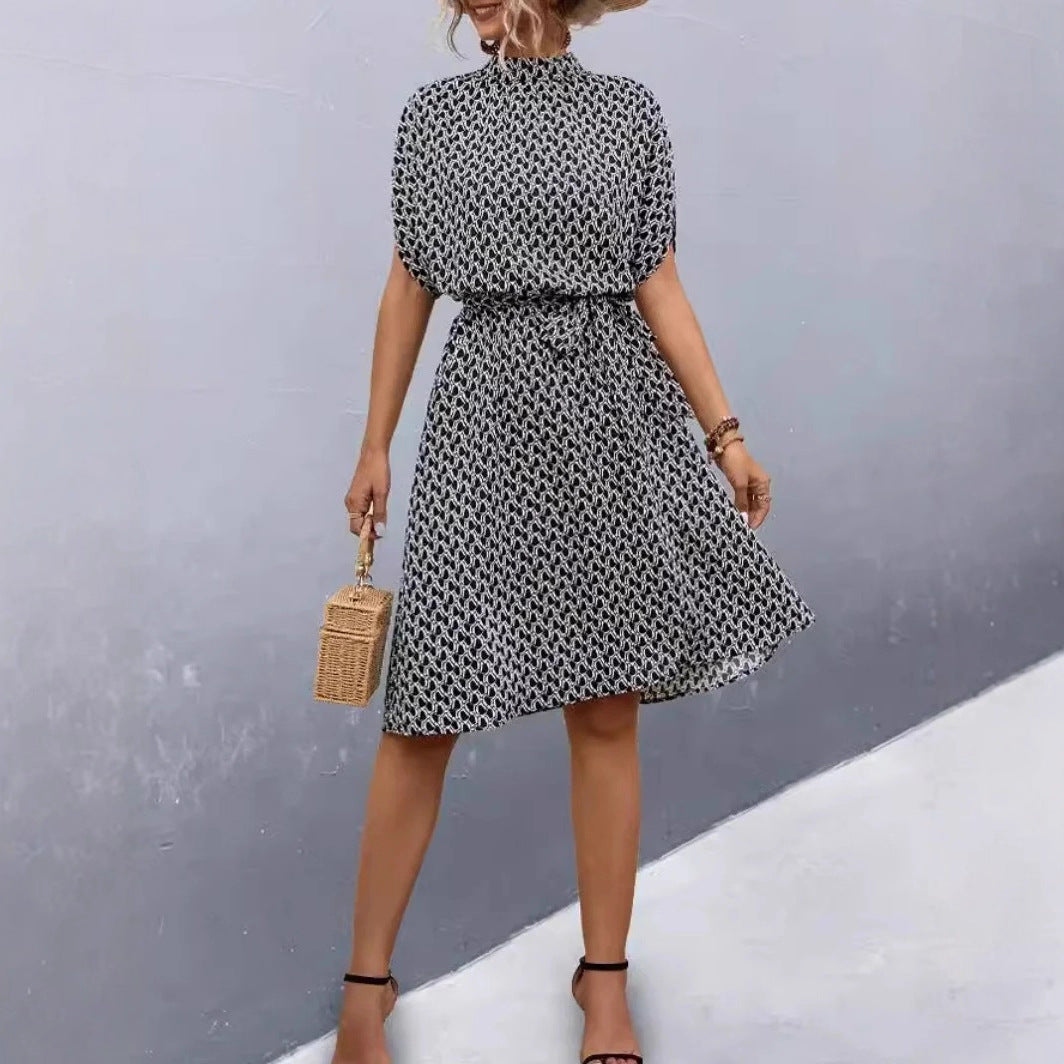 Damen Midikleid mit elegantem Bindegürtel und modischem Stehkragen R&B
