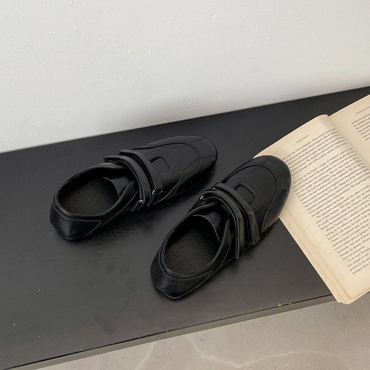 Damen Komfortable Slip-On Loafers mit dekorativen Riemchen und ergonomischer Sohle R&B