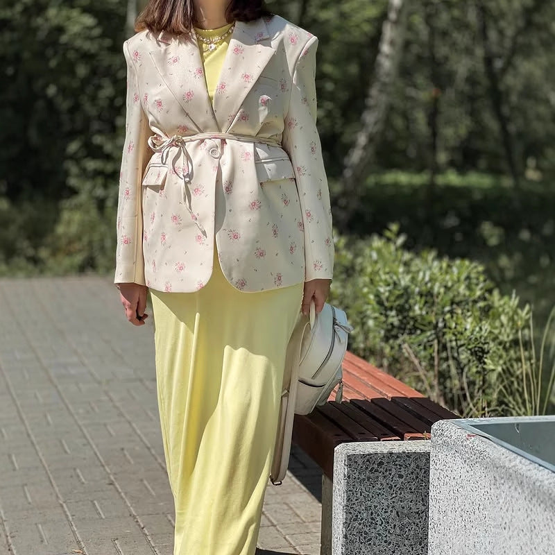 Damen Blazer mit floralem Design und taillierter Silhouette R&B