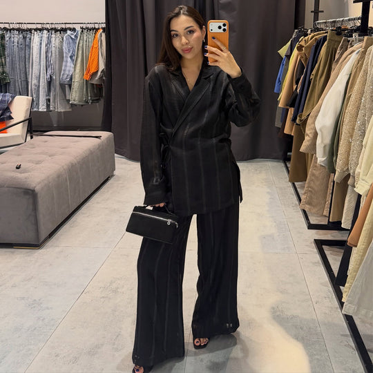 Damen Set aus stilvollem Overzised-Blazer und weit geschnittenen Hosen R&B