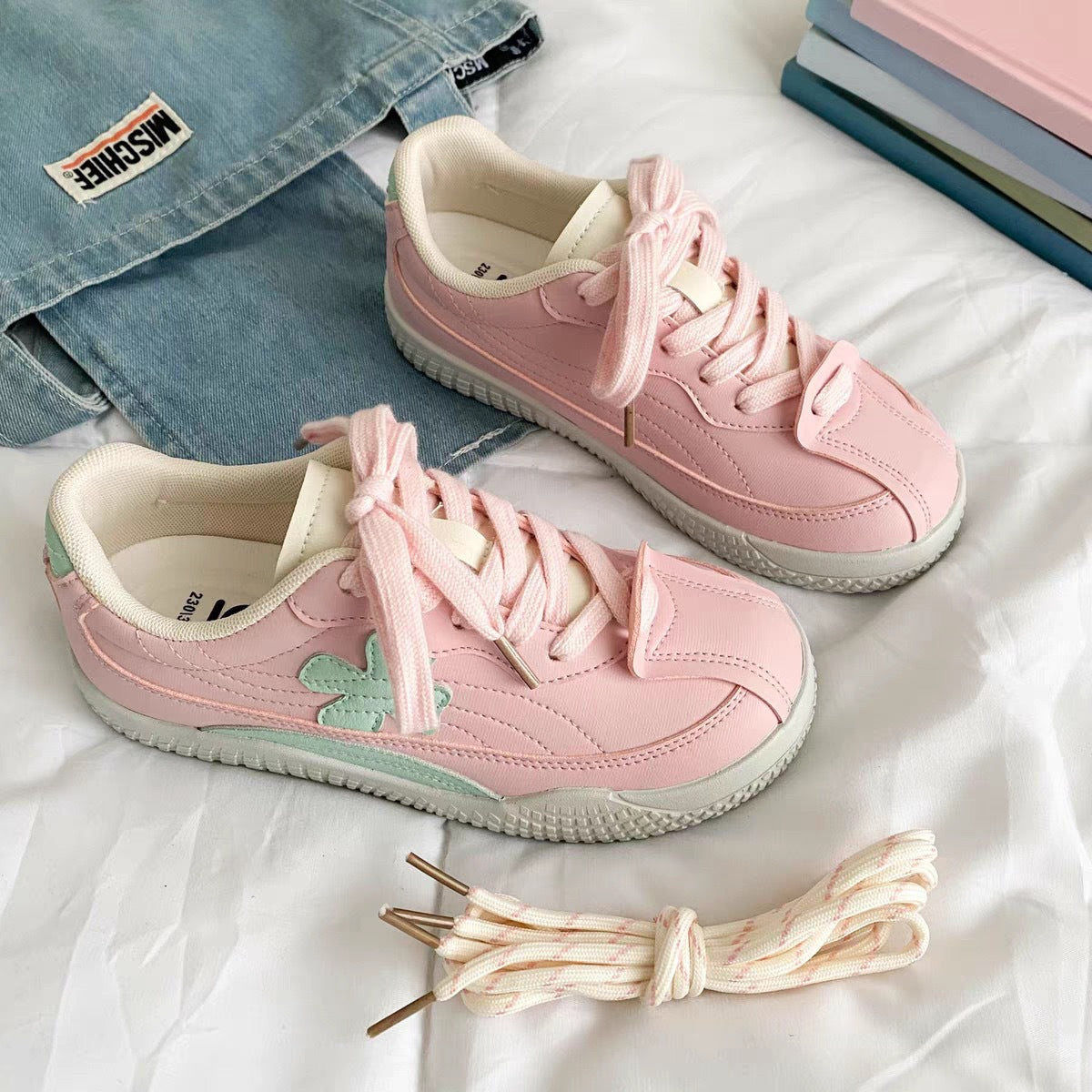 Damen Sportliche Sneakers mit strukturiertem Obermaterial und komfortabler Sohle
