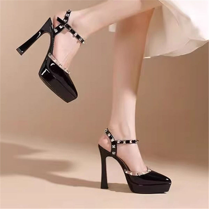 Damen elegante Plateau-Pumps mit Schmuckdetails R&B