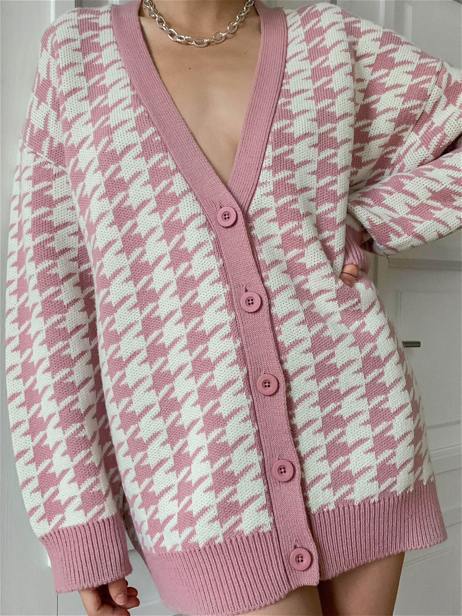 Damen Grobstrickjacke mit modernem Hahnentritt-Muster und elegantem V-Ausschnitt R&B