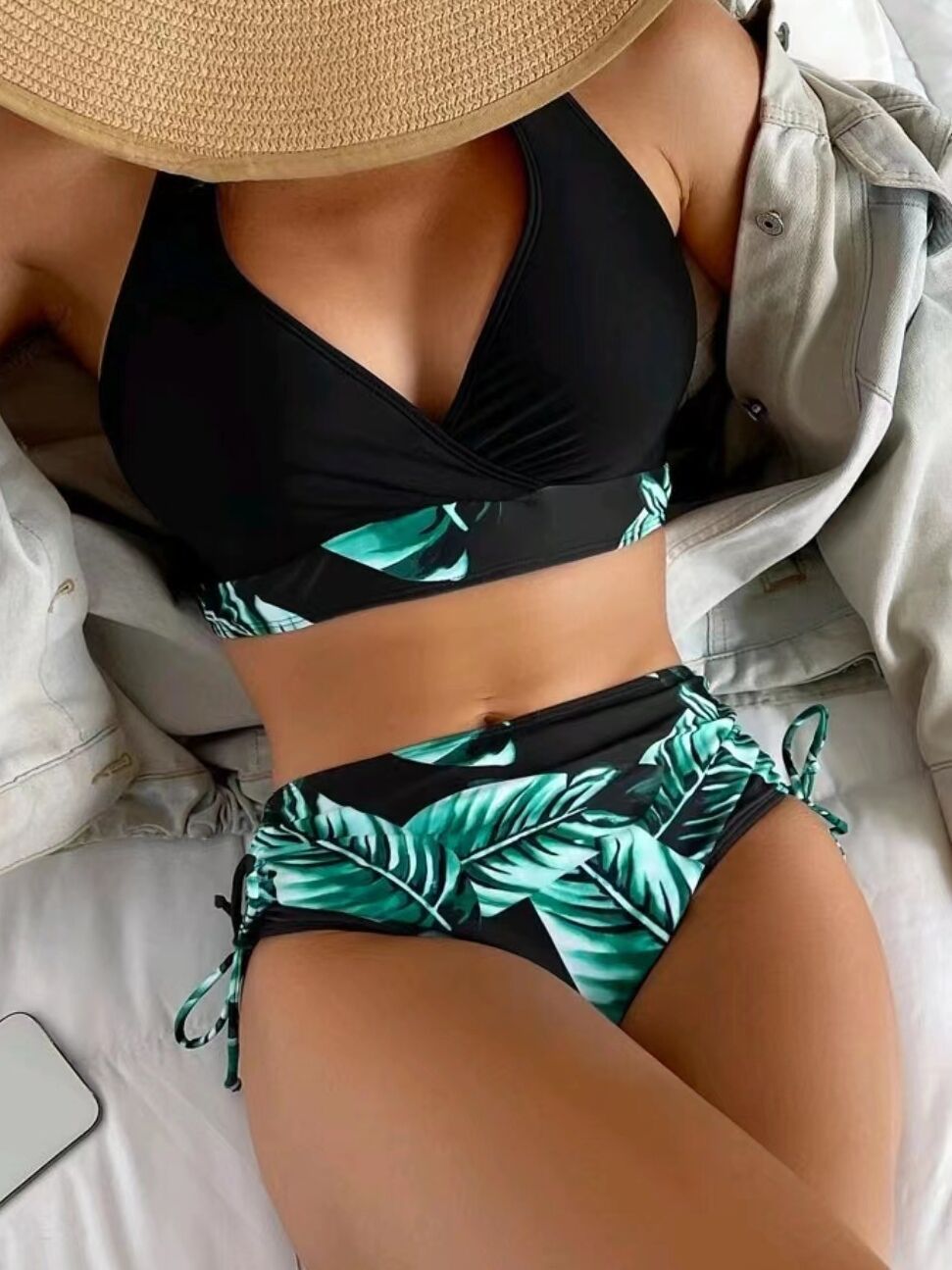 Damen Bikiniset mit raffiniertem Wickeloberteil und verstellbaren Seiten R&B