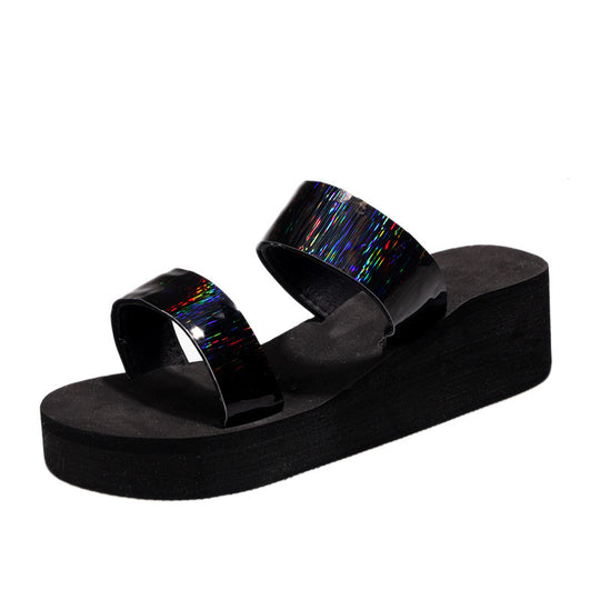 Damen Riemensandalen mit glänzenden Akzenten und komfortablem Plateau R&B