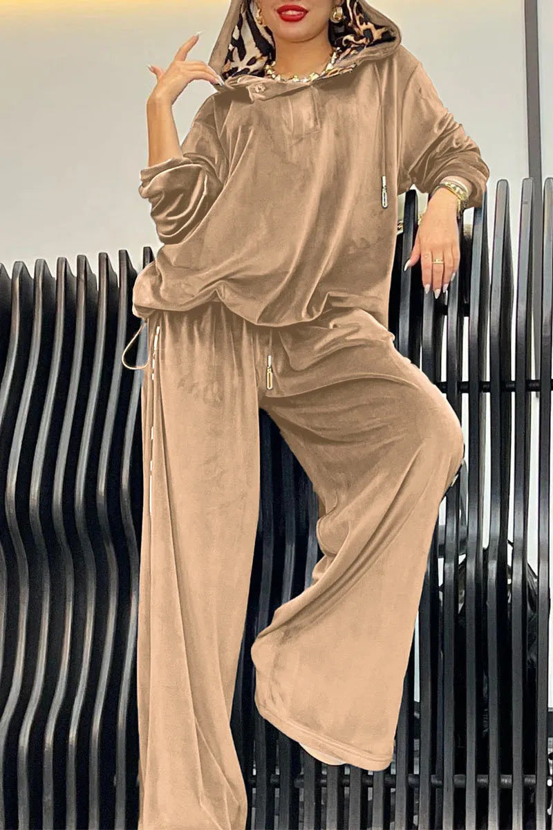 Damen Sportliches Loungewear-Set aus weichem Velours mit Kapuze R&B