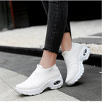 Damen Komfortable Sockensneaker mit atmungsaktivem Obermaterial R&B