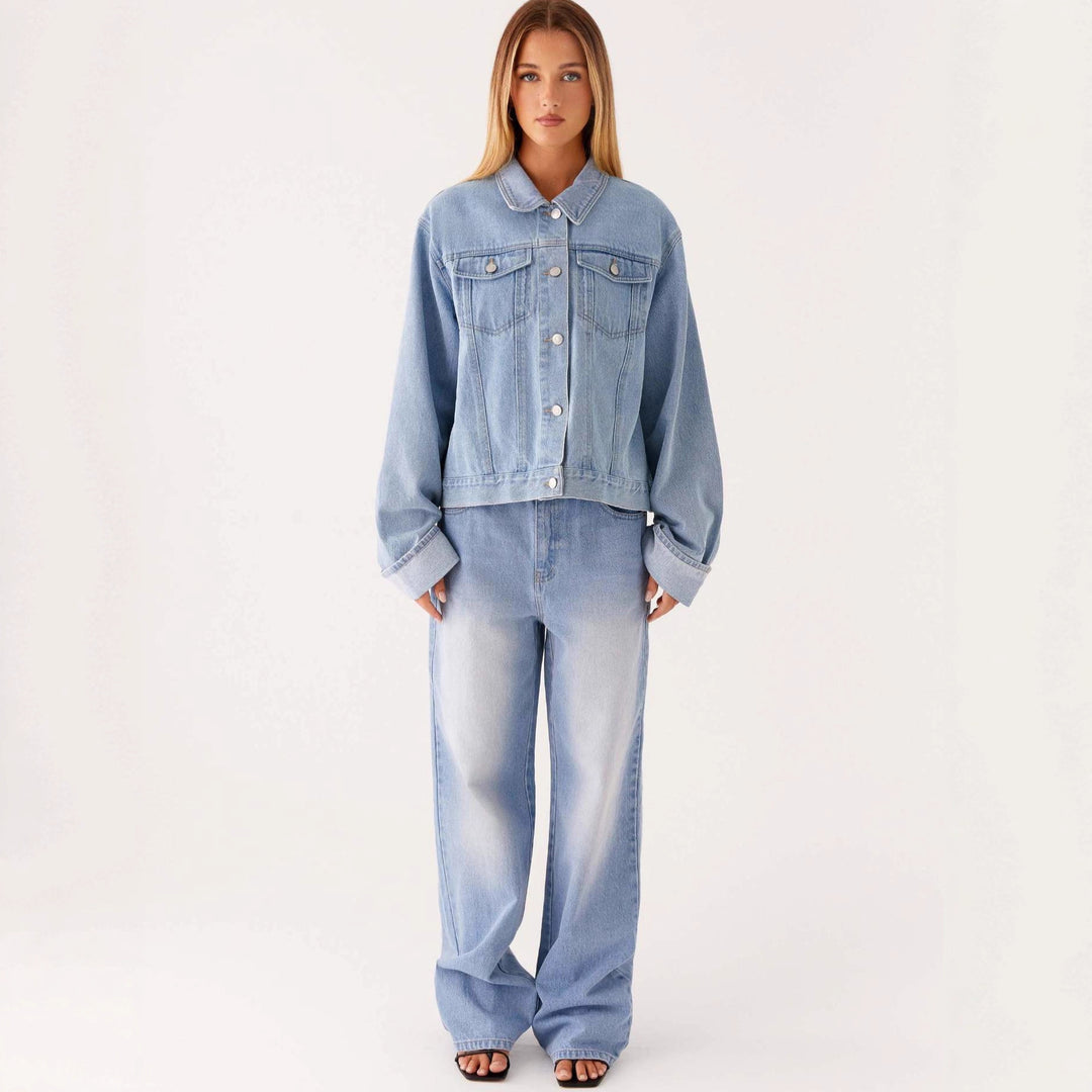 Damen trendige Denimjacke im lässigen Schnitt mit aufgesetzten Taschen und Knopfdetails R&B
