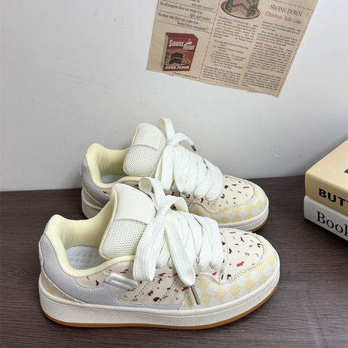 Damen Sportliche Sneakers mit flexibler Textur und atmungsaktiven Einsätzen R&B