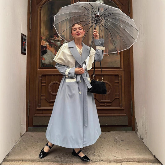 Damen modischer Trenchcoat mit kontrastierendem Farbdesign und eleganten Details R&B