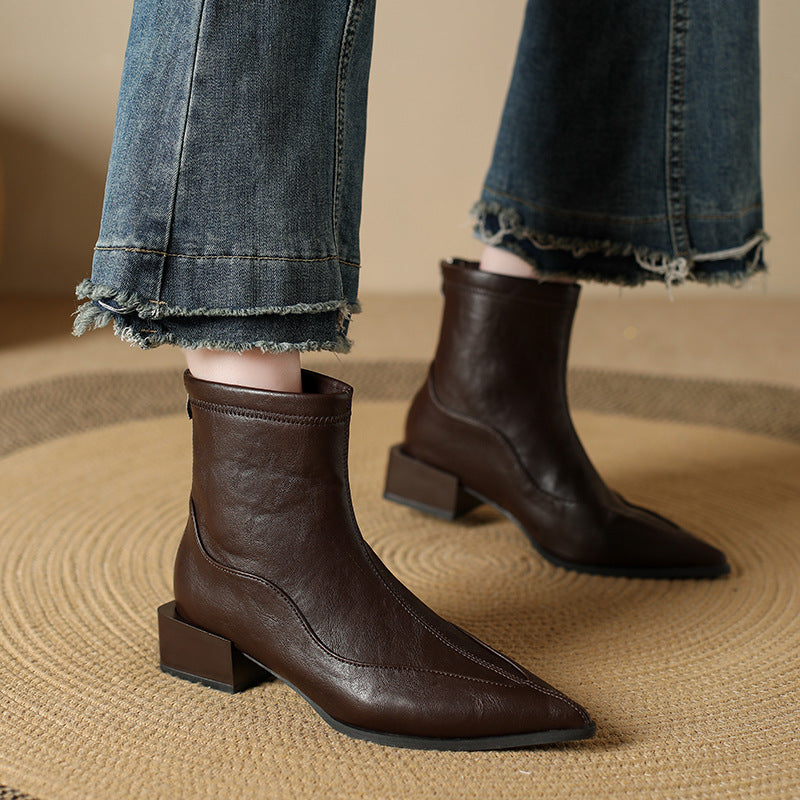 Damen elegante Stiefeletten mit modernem Blockabsatz und spitz zulaufender Schuhform R&B