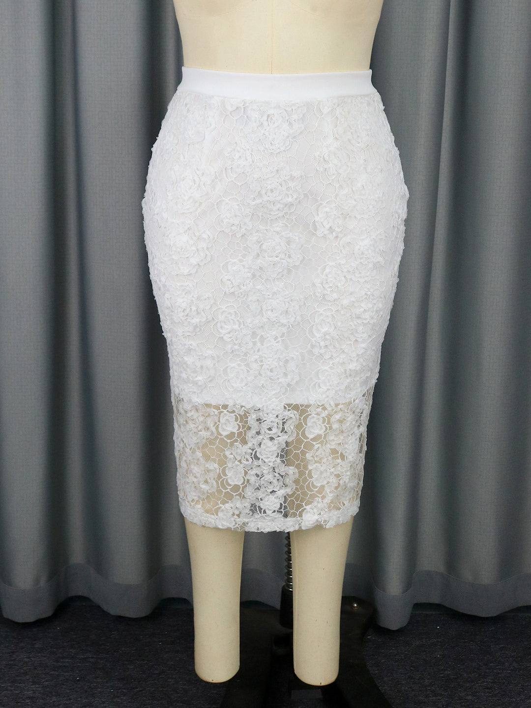 Damen Eleganter Spitzenrock mit floralen Details R&B