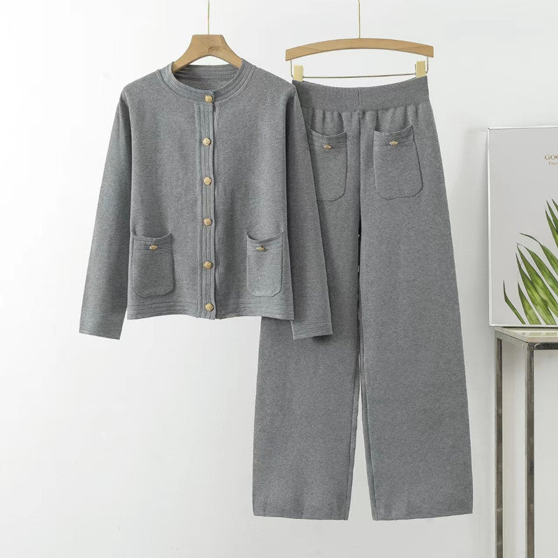 Damen gemütliches Strick-Loungewear-Set mit Knopfdetaillierung und aufgesetzten Taschen R&B