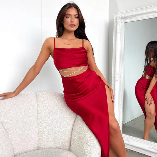 Damen Elegantes Satin-Maxi-Kleid mit splittem Design und verstellbaren Spaghettiträgern R&B
