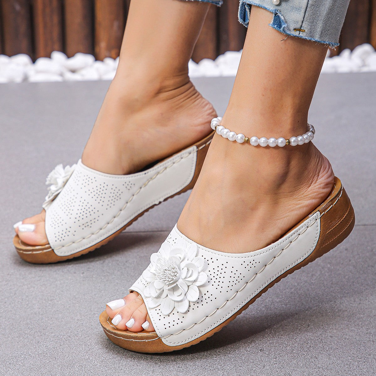 Damen Komfortable Clogs mit floralem Design und rutschfester Sohle R&B