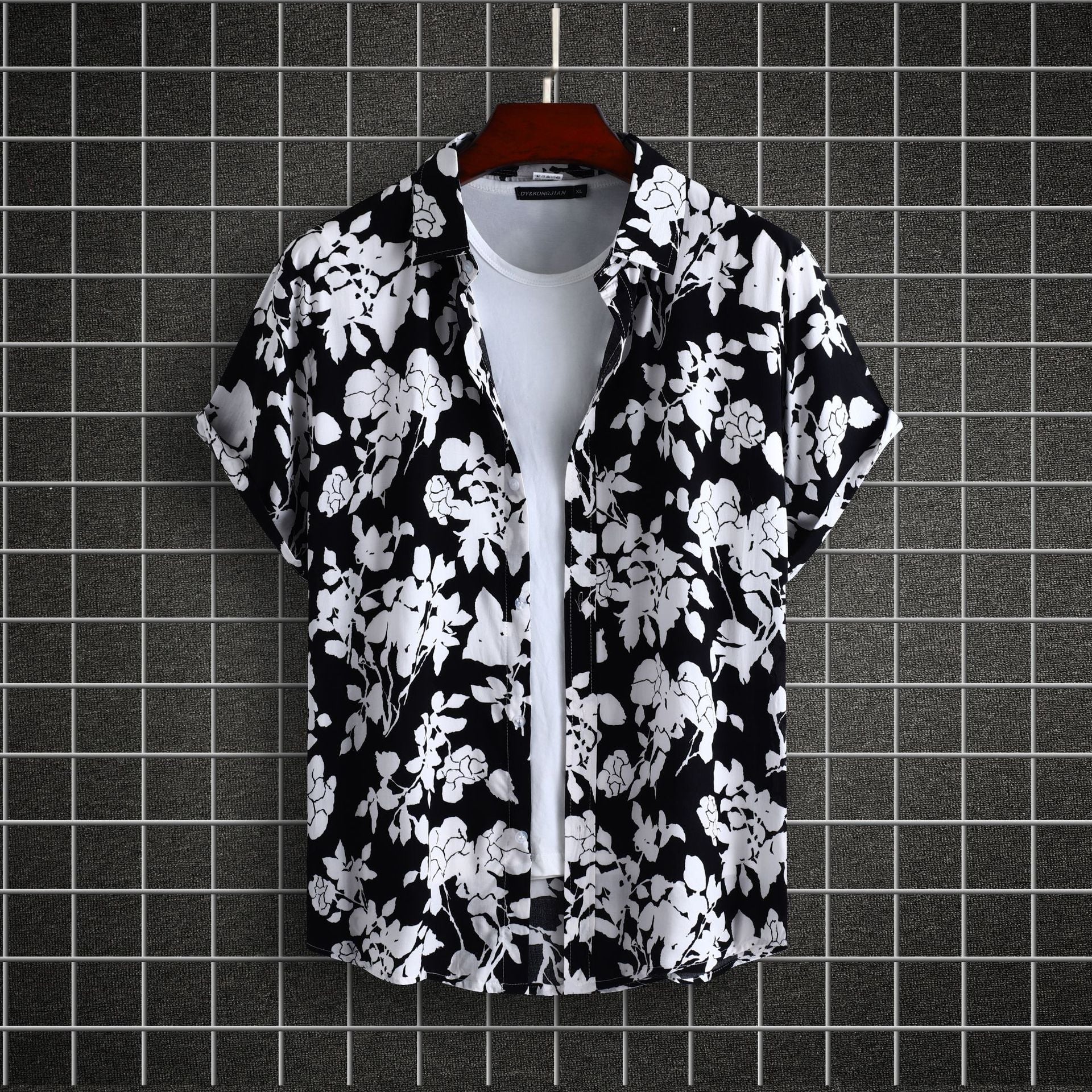 Damen Kurzarmhemd mit floralem Design und lässiger Passform