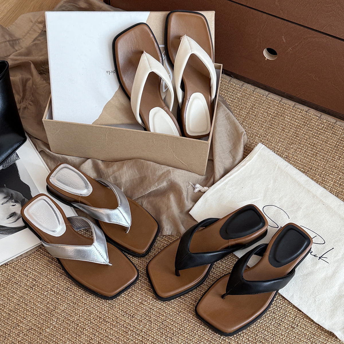Damen Modische Zehentrenner-Sandalen mit trendigem Design und rutschfester Sohle