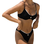 Damen Bikini-Set mit elegantem Rüschenschnitt und süßem Blüten-Detail R&B