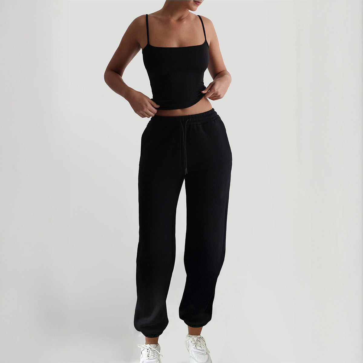 Damen Sportliches Zweiteiliges Set mit schmalem Oberteil und bequemen Hosen R&B
