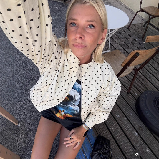 Damen Kurzjacke im modernen Punktedesign mit hochgeschlossenem Kragen R&B