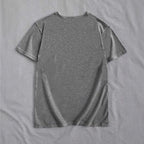 Damen T-Shirt mit künstlerischem Schmetterlingsdesign und herzförmigem Akzent R&B
