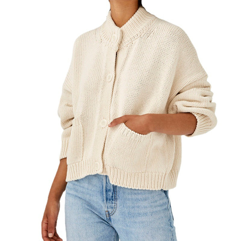 Damen Oversize Strickjacke mit Stehkragen und großen Knöpfen R&B