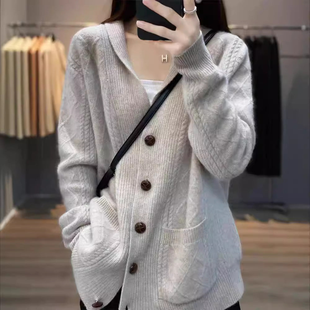 Damen Strickcardigan mit eleganter Struktur und großen Holzknöpfen R&B