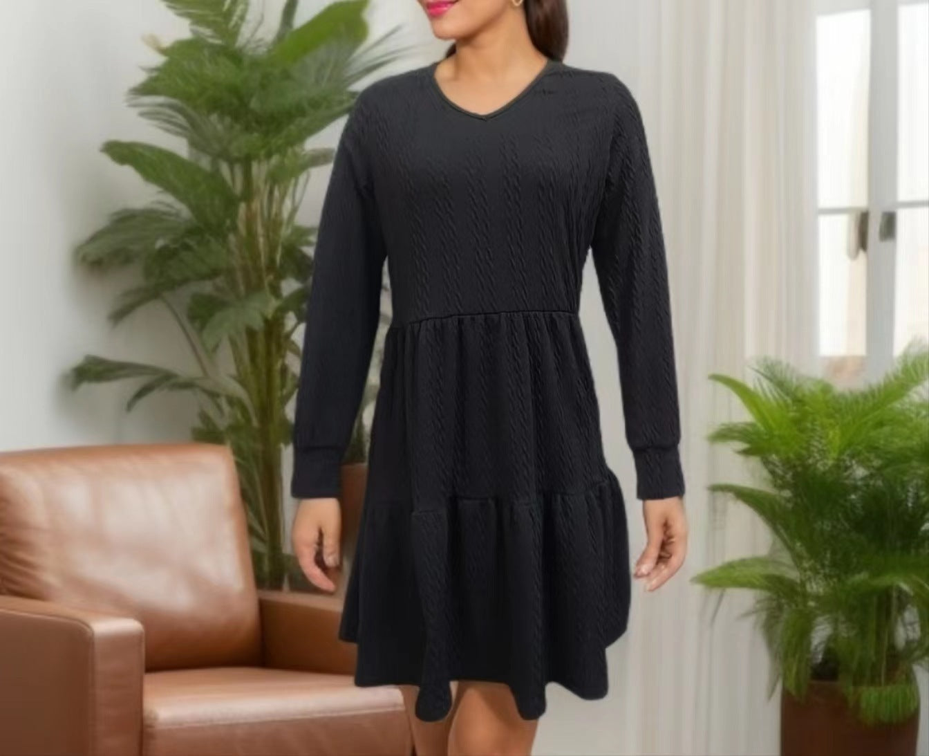 Damen lässiges Strickkleid mit voluminösem Saum und V-Ausschnitt